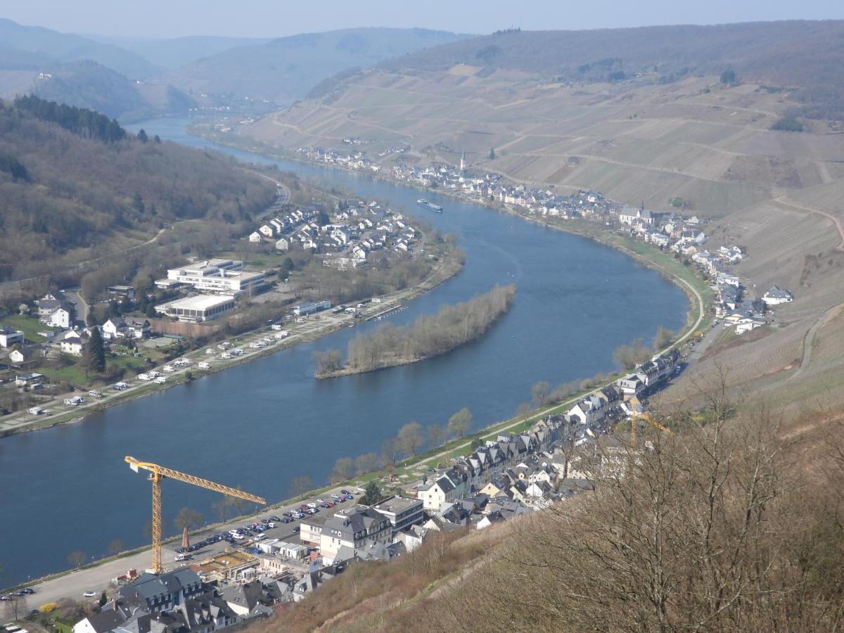 Ferienwohnung "Off Born" Familie Bremm Zell an der Mosel Exterior photo